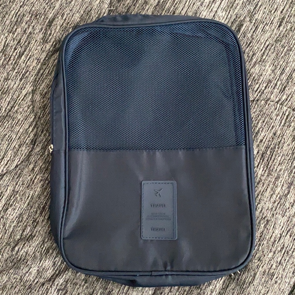 Travel cube